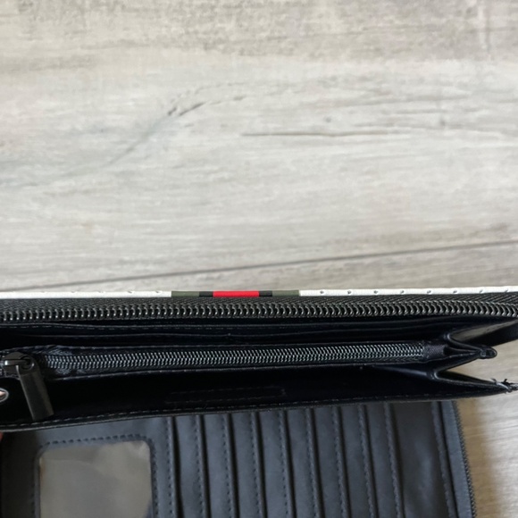 HAUTE SHORE White Perforated Wallet with Red and Green Stripes. Took tags off - Picture 4 of 4